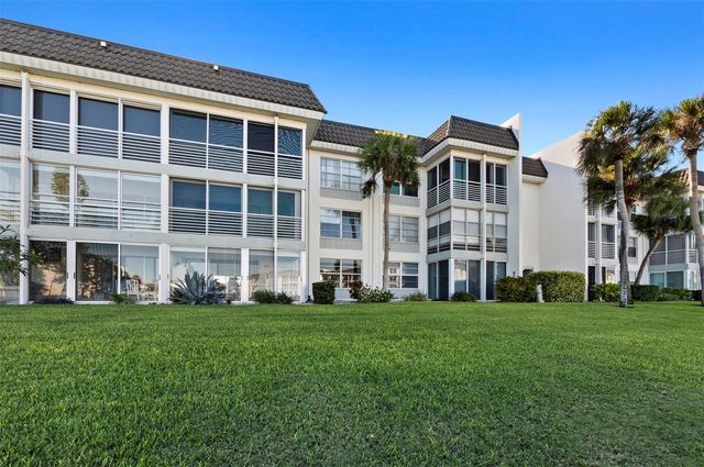 4350 CHATHAM DRIVE 105, Longboat Key, FL 34228