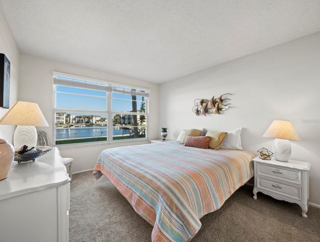 4350 CHATHAM DRIVE 105, Longboat Key, FL 34228