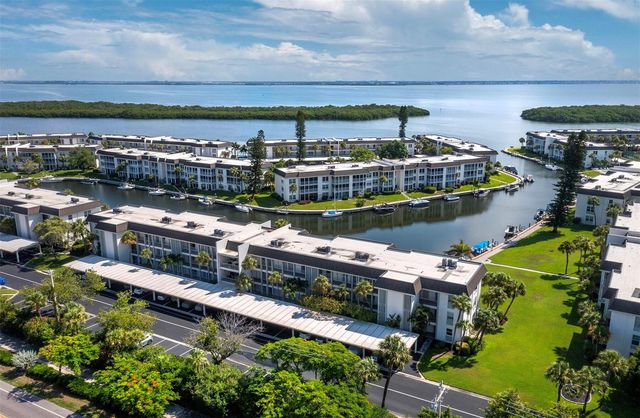 4350 CHATHAM DRIVE 105, Longboat Key, FL 34228