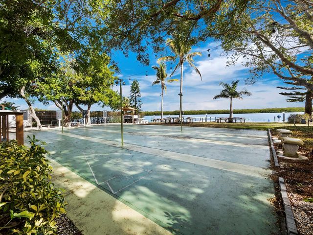 4350 CHATHAM DRIVE 105, Longboat Key, FL 34228