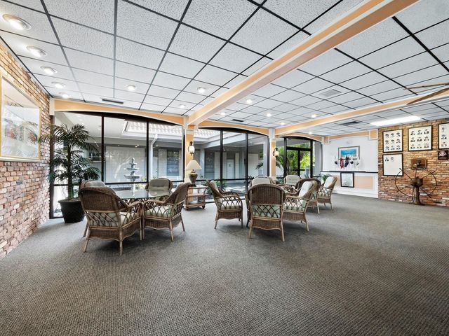 4350 CHATHAM DRIVE 105, Longboat Key, FL 34228