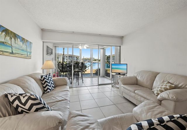4350 CHATHAM DRIVE 105, Longboat Key, FL 34228