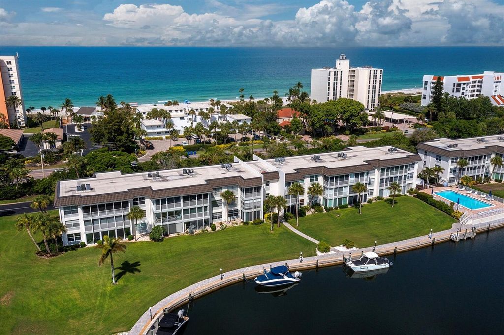 4350 CHATHAM DRIVE 105, Longboat Key, FL 34228