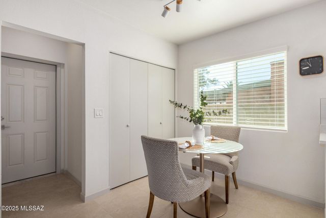 2418 S Palm Springs Drive, Tucson, AZ 85710