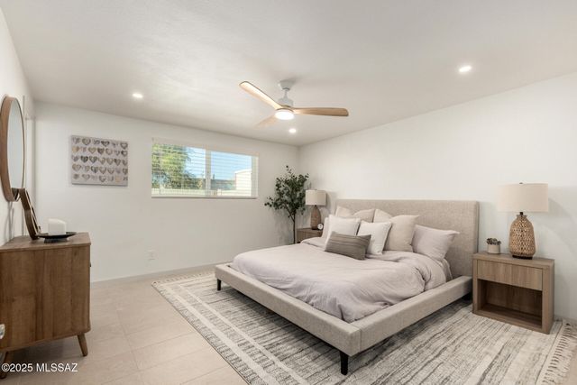 2418 S Palm Springs Drive, Tucson, AZ 85710