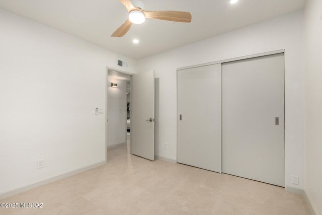 2418 S Palm Springs Drive, Tucson, AZ 85710