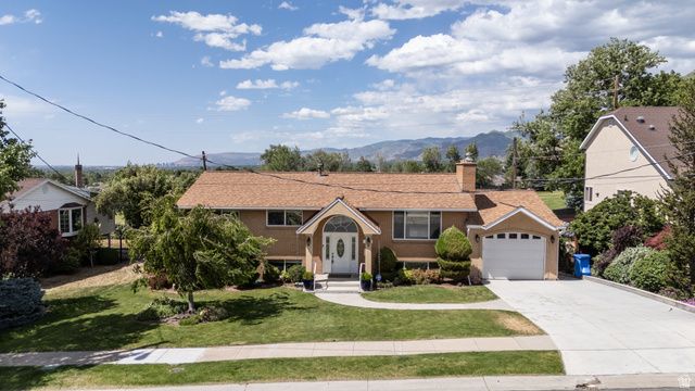 2563 E SUNDOWN AVE, Cottonwood Heights, UT 84121
