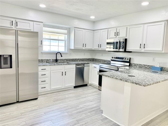 3816 NW 27TH STREET, Gainesville, FL 32605