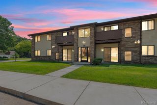 7769 Manor Circle 104, Westland, MI 48185