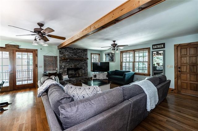 2956 Horseleg Creek Road, Rome, GA 30165