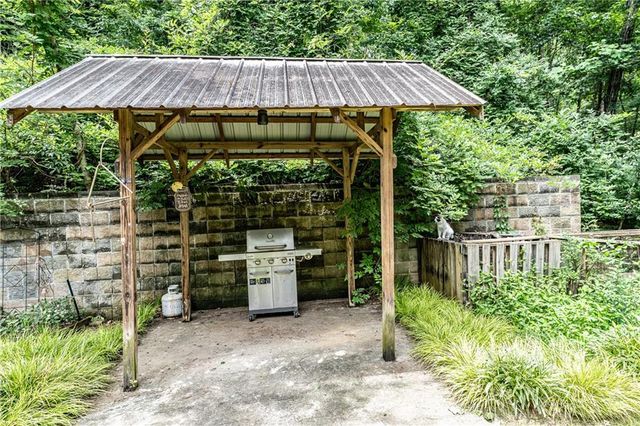2956 Horseleg Creek Road, Rome, GA 30165