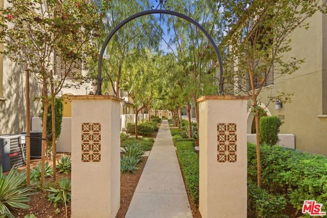 2479 S Tapestry Way, Anaheim, CA 92802