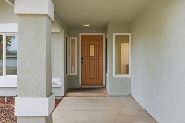 732 Fordham Dr, Stockton, CA 95210