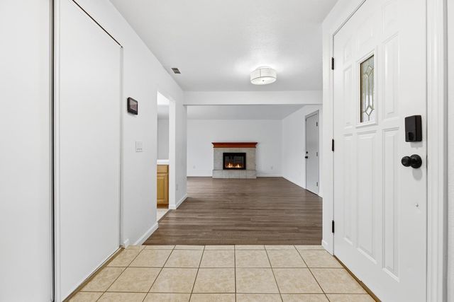 732 Fordham Dr, Stockton, CA 95210