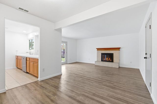 732 Fordham Dr, Stockton, CA 95210