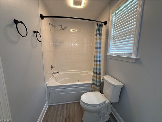 2740 Bridgeport Drive, Winston-salem, NC 27103