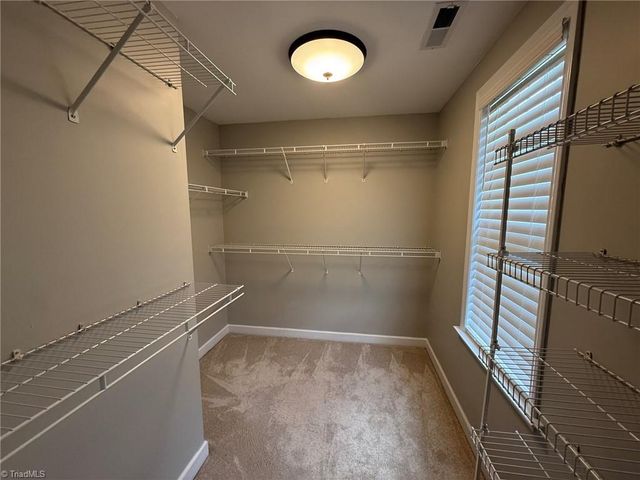 2740 Bridgeport Drive, Winston-salem, NC 27103
