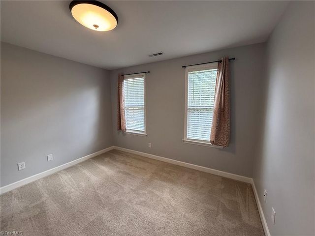 2740 Bridgeport Drive, Winston-salem, NC 27103