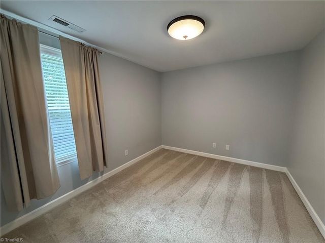 2740 Bridgeport Drive, Winston-salem, NC 27103