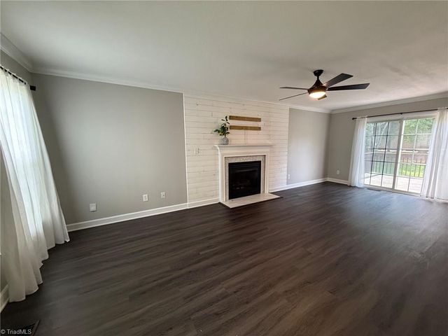 2740 Bridgeport Drive, Winston-salem, NC 27103