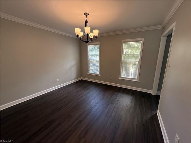 2740 Bridgeport Drive, Winston-salem, NC 27103