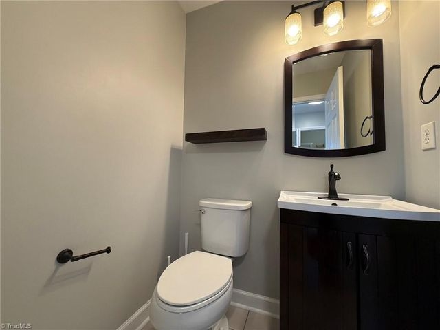 2740 Bridgeport Drive, Winston-salem, NC 27103