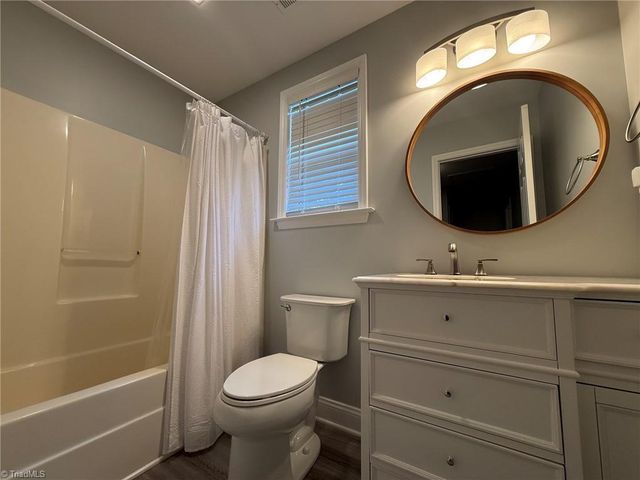 2740 Bridgeport Drive, Winston-salem, NC 27103