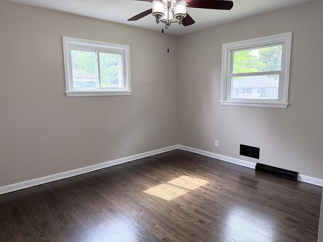 7713 W Verona COURT, Milwaukee, WI 53219