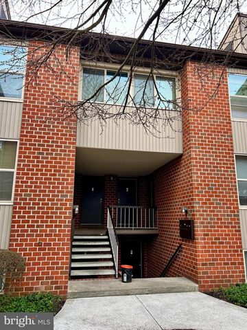 1210 E HAMPTON HILL CT, Harrisburg, PA 17111