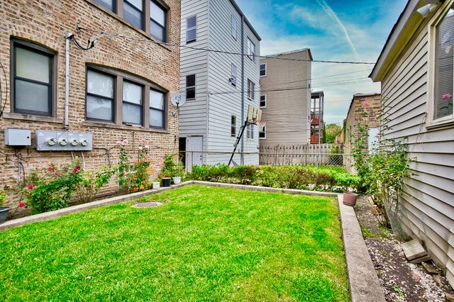 6215 N Talman Avenue, Chicago, IL 60659