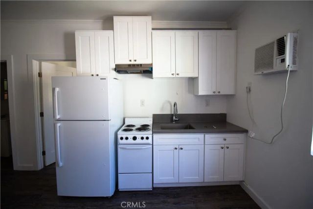 1411 Burlington Avenue 30, Los Angeles, CA 90006