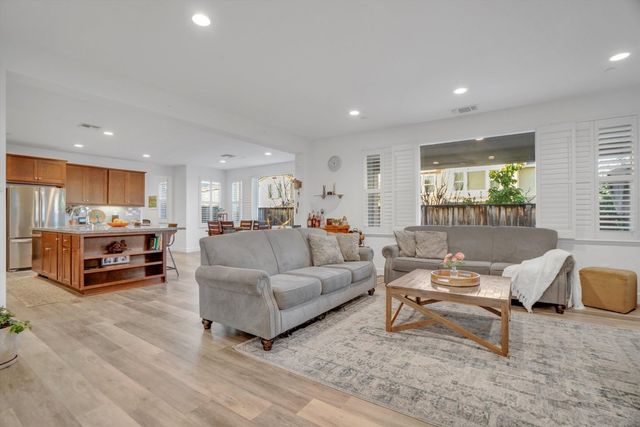 263 263 E Vita Ave, Mountain House, CA 95391