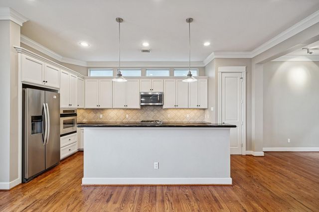 2024 Vermont Street, Houston, TX 77019