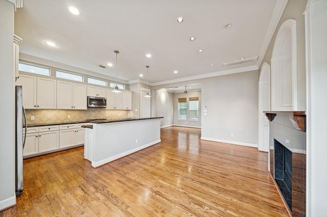 2024 Vermont Street, Houston, TX 77019