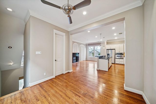 2024 Vermont Street, Houston, TX 77019