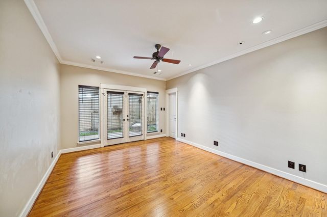 2024 Vermont Street, Houston, TX 77019