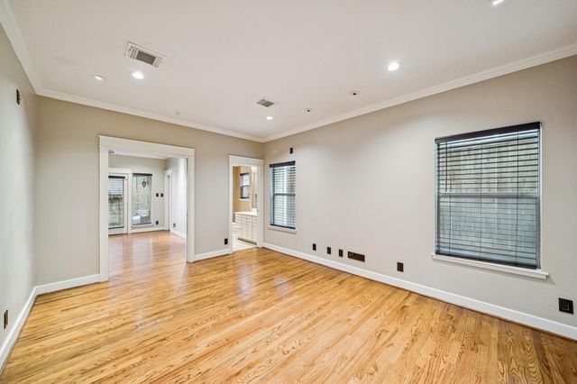 2024 Vermont Street, Houston, TX 77019