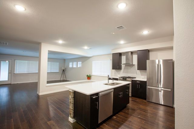 3811 Thomas Plains Drive, Forney, TX 75126