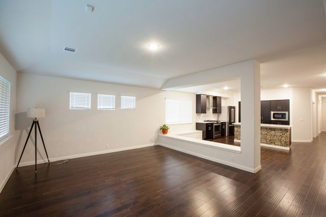 3811 Thomas Plains Drive, Forney, TX 75126