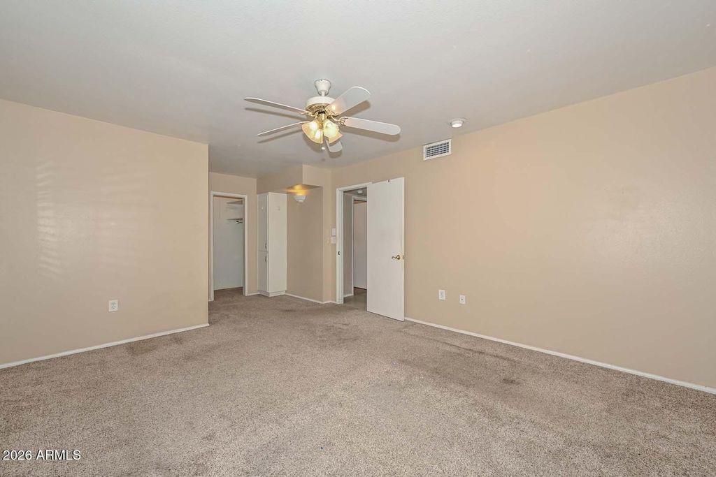 Image 28 of property listing at 10428 W DESERT FOREST Circle, Sun City, AZ 85351