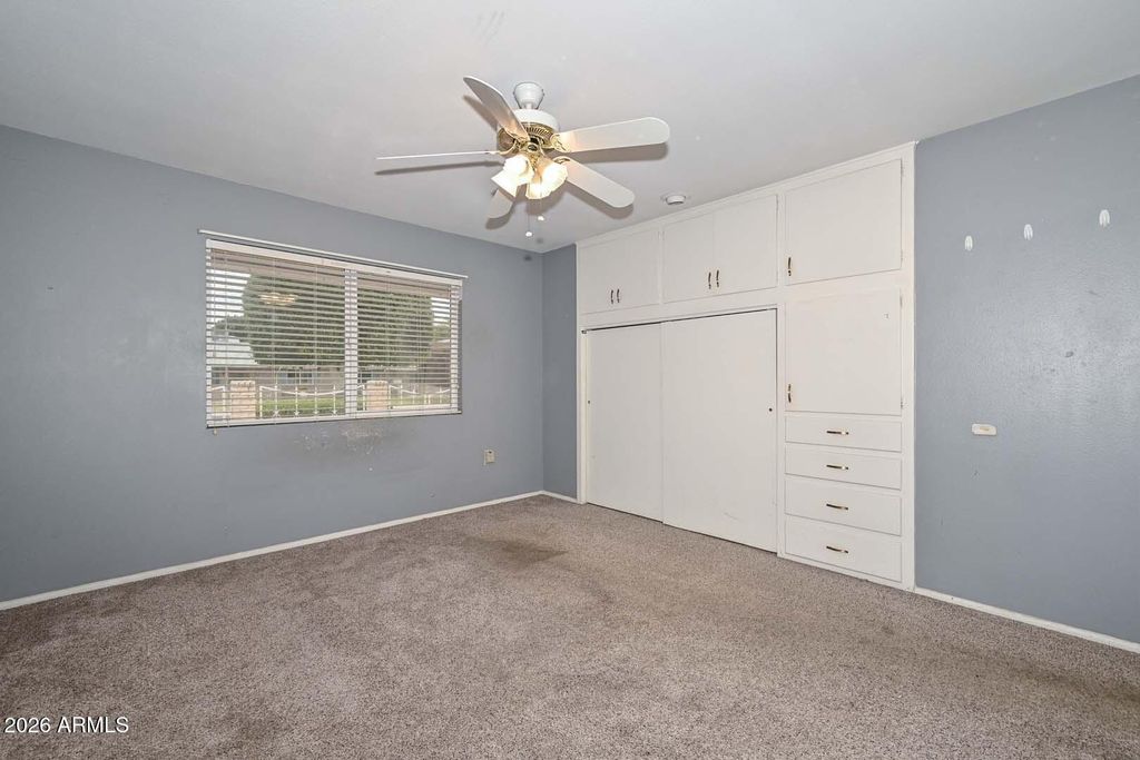 Image 33 of property listing at 10428 W DESERT FOREST Circle, Sun City, AZ 85351