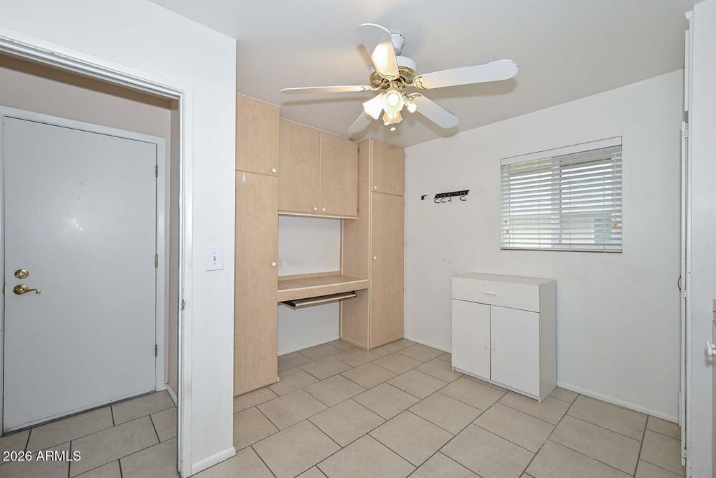 Image 37 of property listing at 10428 W DESERT FOREST Circle, Sun City, AZ 85351
