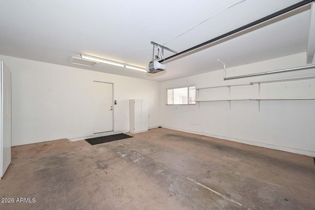 Image 49 of property listing at 10428 W DESERT FOREST Circle, Sun City, AZ 85351