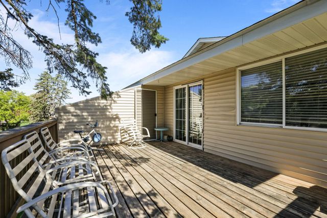 1812 E 123rd Street, Burnsville, MN 55337