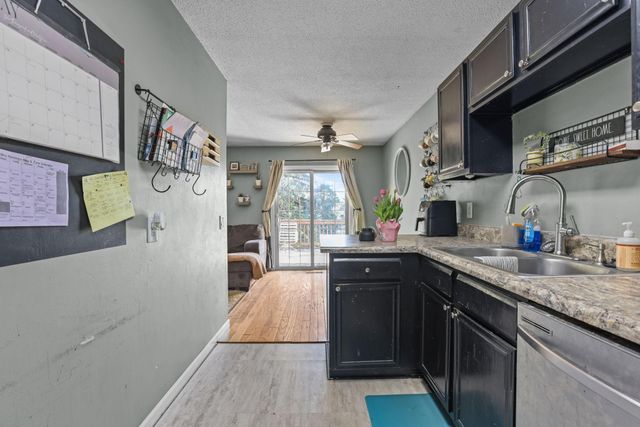 1812 E 123rd Street, Burnsville, MN 55337