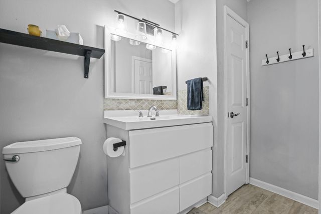 1812 E 123rd Street, Burnsville, MN 55337