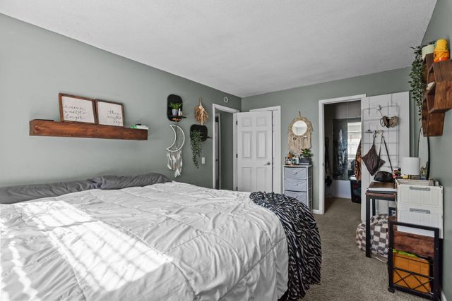 1812 E 123rd Street, Burnsville, MN 55337