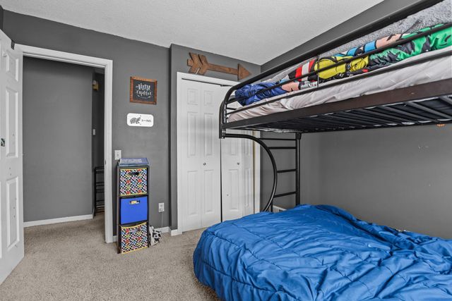 1812 E 123rd Street, Burnsville, MN 55337