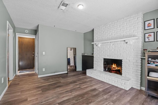 1812 E 123rd Street, Burnsville, MN 55337