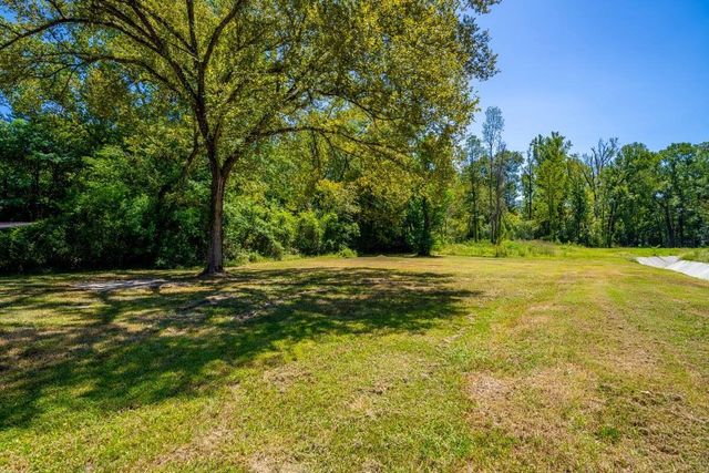 410 E Clarksville St, Jefferson, TX 75657